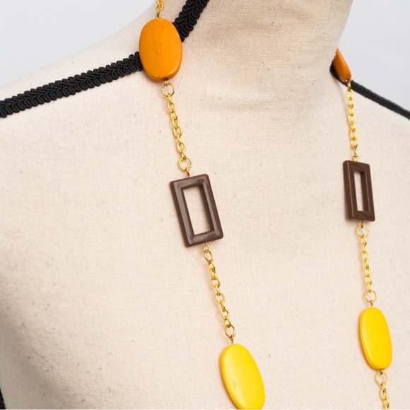 Longer length necklace geometric shapes 60s vibe gold, yellow, orange & brown - Picture 9 of 11